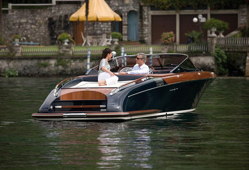 Riva Aquariva Super — lifestyle on the water