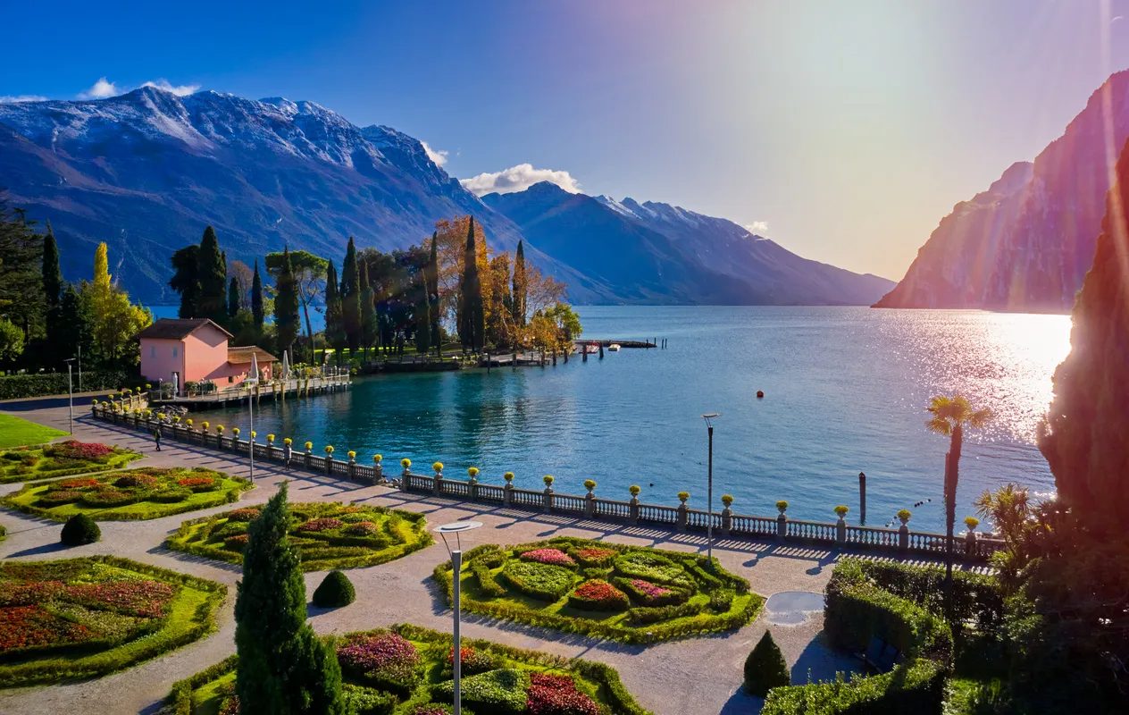 Riva del Garda lakeside gardens