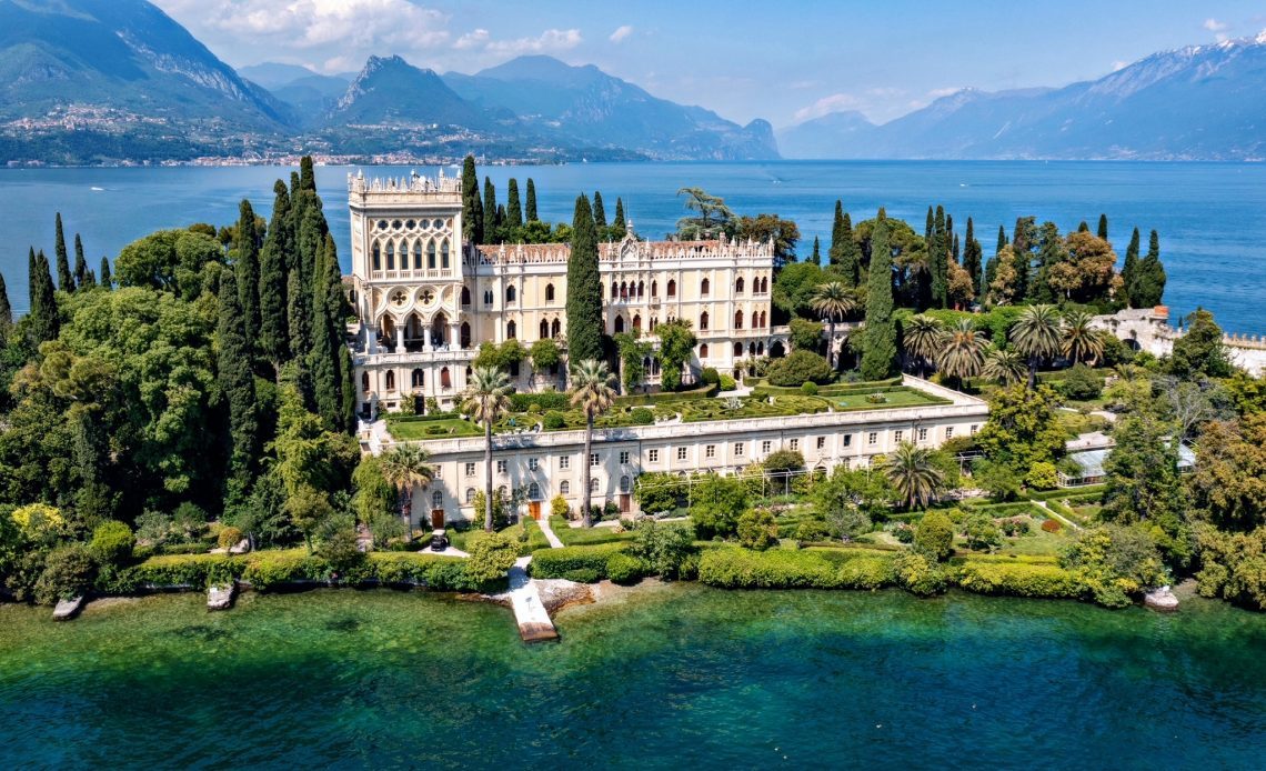 Isola del Garda and its villa